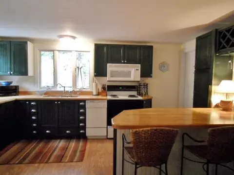 140 Pilgrim Spring Rd, Wellfleet, MA 02667 photo 4