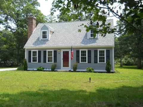38 Saddleback Rd, Mashpee, MA 02649 photo 1