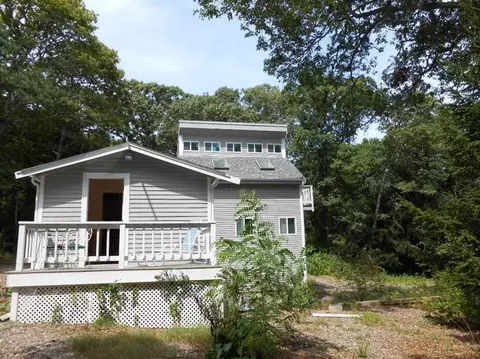 72 Loomis Ln, Centerville, MA 02632 photo 11