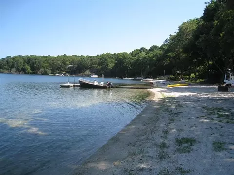 42 Wheeler Rd, Mashpee, MA 02649 photo 6