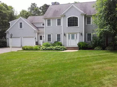47 Spinnaker Dr, Mashpee, MA 02649 photo 2