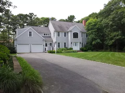 47 Spinnaker Dr, Mashpee, MA 02649 photo 3