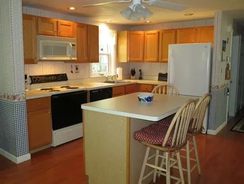 28 Sewall Dr, Mashpee, MA 02649 photo 8