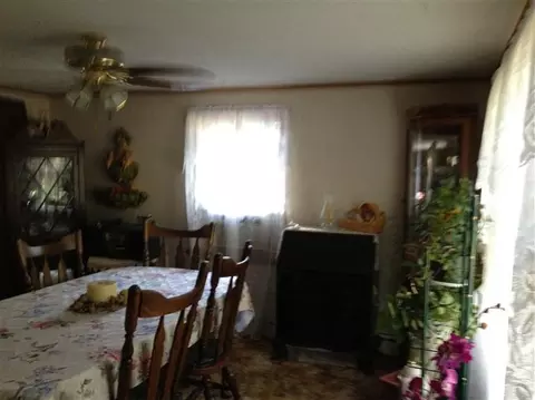 102 Mayflower Ridge Dr, Wareham, MA 02571 photo 3