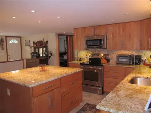 3 Mayflower Ln, East Wareham, MA 02538 photo 12