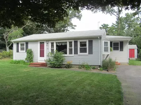 3 Mayflower Ln, East Wareham, MA 02538 photo 1