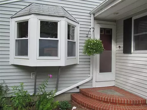 3 Mayflower Ln, East Wareham, MA 02538 photo 2