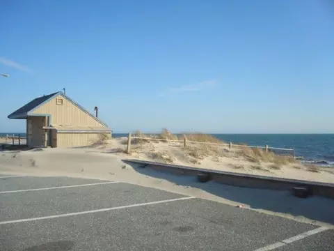 42 Glendon Rd, Dennis Port, MA 02639 photo 2