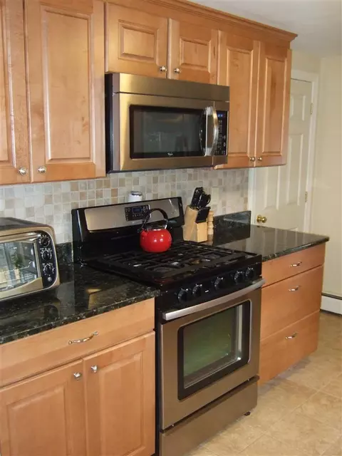 18 Tanager Rd, Hyannis, MA 02601 photo 11