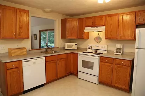 242 Cotuit Rd, Mashpee, MA 02649 photo 4