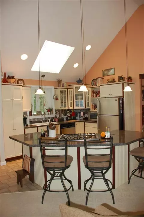 75 Cove Rd, Mashpee, MA 02649 photo 3