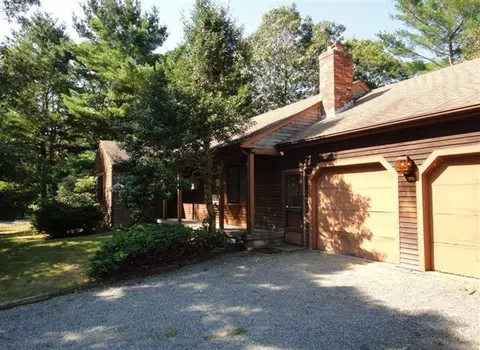 27 Cedar St, Cotuit, MA 02635 photo 1