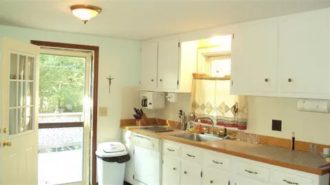2 Timberlane Dr, Mashpee, MA 02649 photo 12