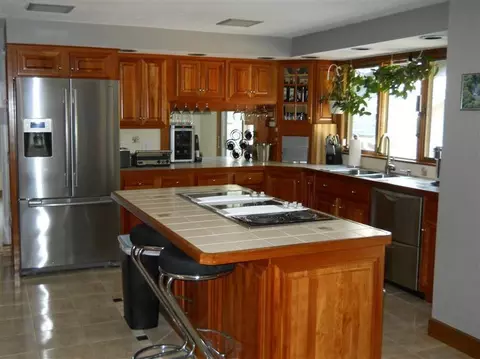 156 Hooppole Rd, Mashpee, MA 02649 photo 8