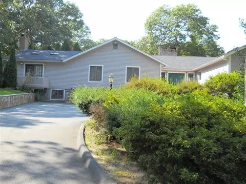156 Hooppole Rd, Mashpee, MA 02649 photo 2
