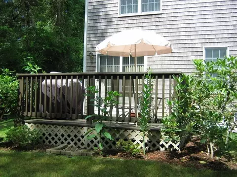 79 Lake Ave, East Wareham, MA 02538 photo 5