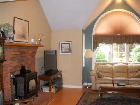 7 Carleton Dr, Mashpee, MA 02649 photo 16