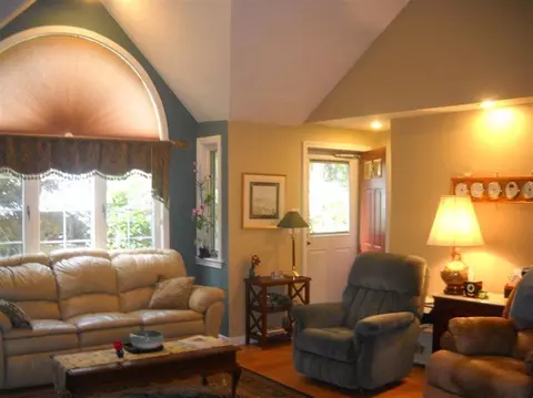7 Carleton Dr, Mashpee, MA 02649 photo 6