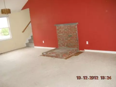 10 Locust St, Hyannis, MA 02601 photo 3