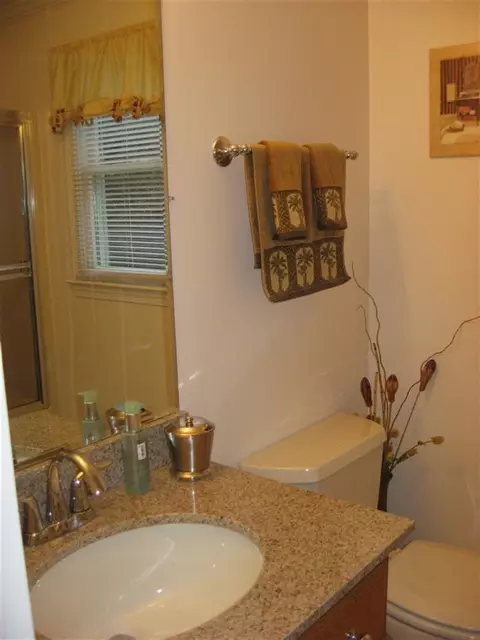 40 Viola Ln, Marstons Mills, MA 02648 photo 5