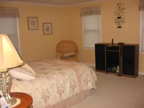 40 Viola Ln, Marstons Mills, MA 02648 photo 4