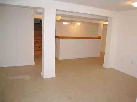 28 Wellesley Cir, Hyannis, MA 02601 photo 18