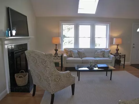 28 Wellesley Cir, Hyannis, MA 02601 photo 6