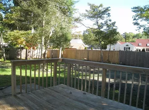 28 Wellesley Cir, Hyannis, MA 02601 photo 16