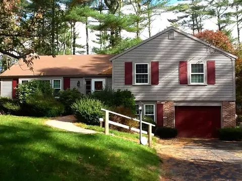 34 Poplar Dr, Osterville, MA 02655 photo 1