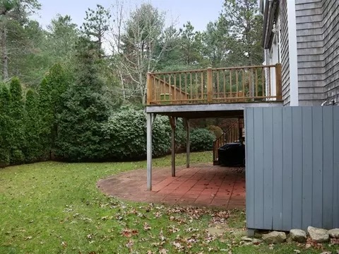 11 Cornwall Ct, Cotuit, MA 02635 photo 18
