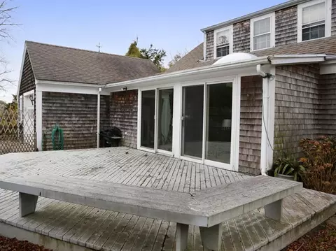 269 W Bay Rd, Osterville, MA 02655 photo 2