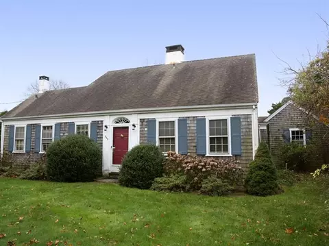 269 W Bay Rd, Osterville, MA 02655 photo 1
