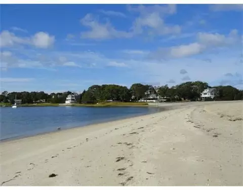 8 Cape Cod Ln, Pocasset, MA 02559 photo 2