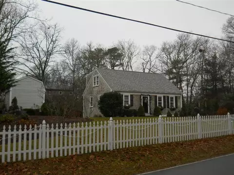 192 Algonquin Ave, Mashpee, MA 02649 photo 24