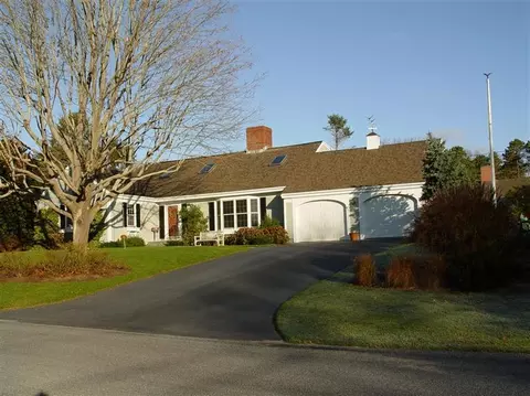30 Thyme Ln, Osterville, MA 02655 photo 2