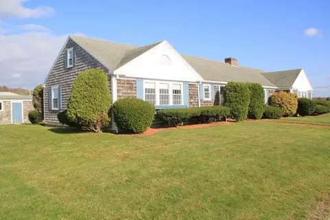 137 Short Beach Rd, Centerville, MA 02632 photo 3