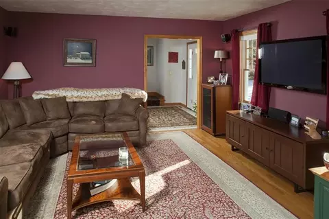 8 Shaker Dr, Monument Beach, MA 02553 photo 2
