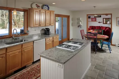8 Shaker Dr, Monument Beach, MA 02553 photo 6