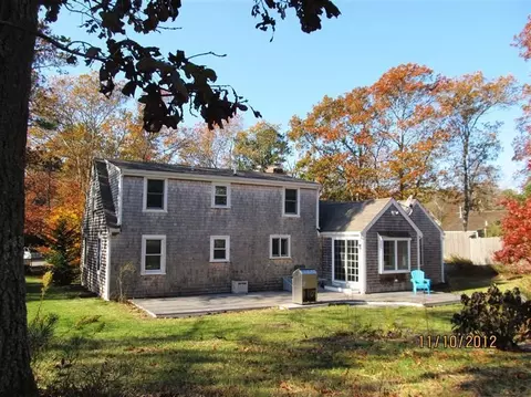 559 Cotuit Rd, Mashpee, MA 02649 photo 3