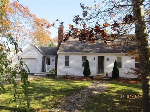 559 Cotuit Rd, Mashpee, MA 02649 photo 2