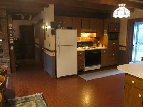 58 Audreys Ln, Marstons Mills, MA 02648 photo 4