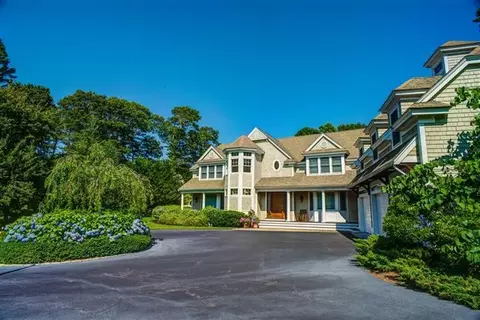 3 Harbor Ridge Dr, Mashpee, MA 02649 photo 2