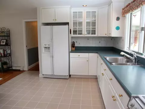 69 Holly Point Rd, Centerville, MA 02632 photo 4