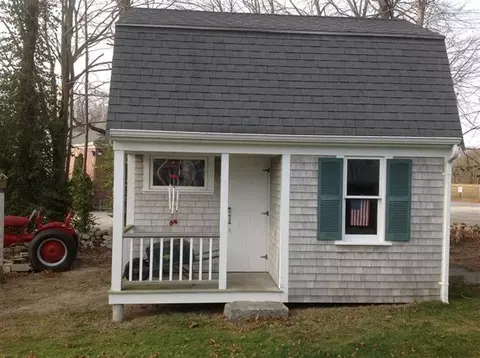 27 Sandwich Rd, Bourne, MA 02532 photo 2