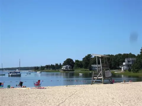 38 Hope Ave, Pocasset, MA 02559 photo 1
