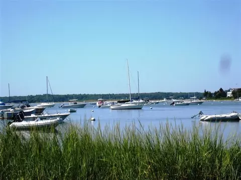 38 Hope Ave, Pocasset, MA 02559 photo 3