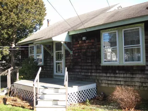 38 Hope Ave, Pocasset, MA 02559 photo 6