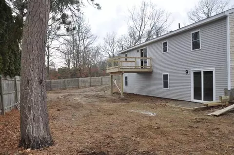20 Webquish Ln, Mashpee, MA 02649 photo 2