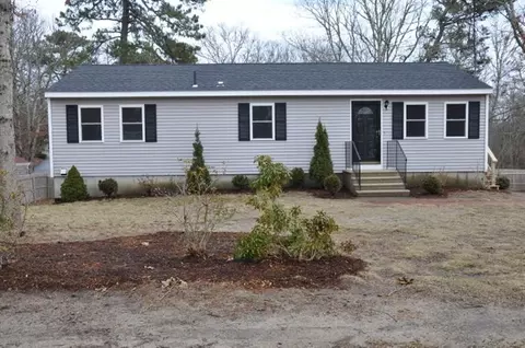 20 Webquish Ln, Mashpee, MA 02649 photo 1