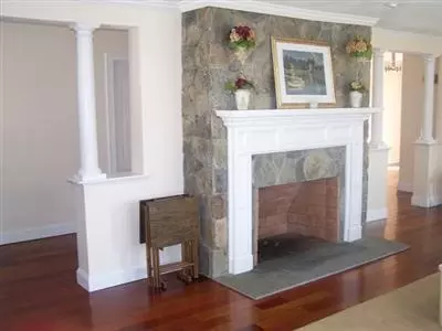 716 S Main St, Centerville, MA 02632 photo 3